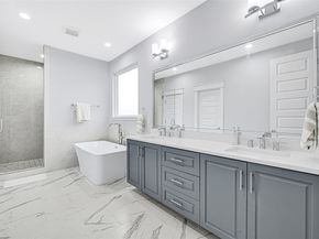 6118 Truro Street, Houston TX 77007