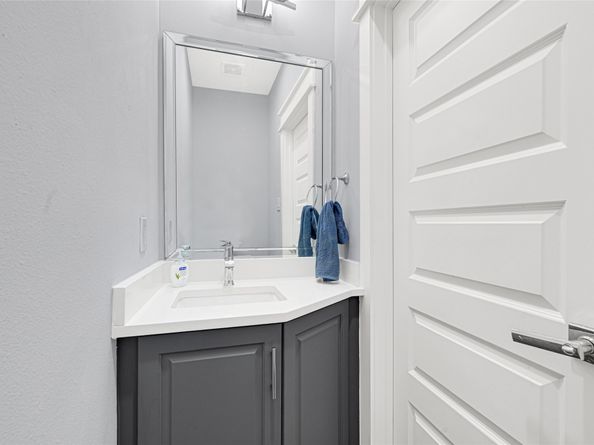 6118 Truro Street, Houston TX 77007