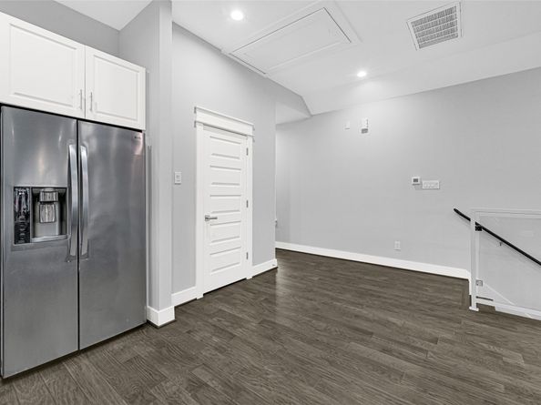 6118 Truro Street, Houston TX 77007