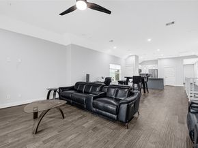 6118 Truro Street, Houston TX 77007