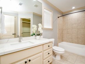 1320 Lake Pointe Parkway, Sugar Land TX 77478