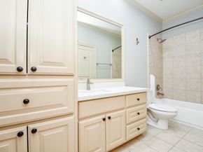 1320 Lake Pointe Parkway, Sugar Land TX 77478