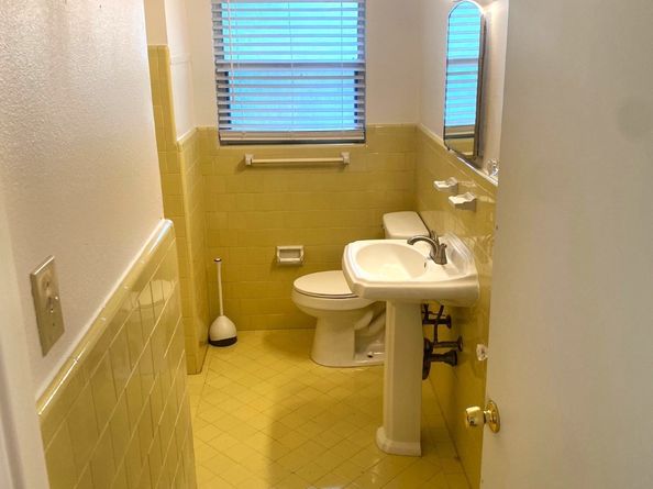 2902 Broadmead Drive, Houston TX 77025