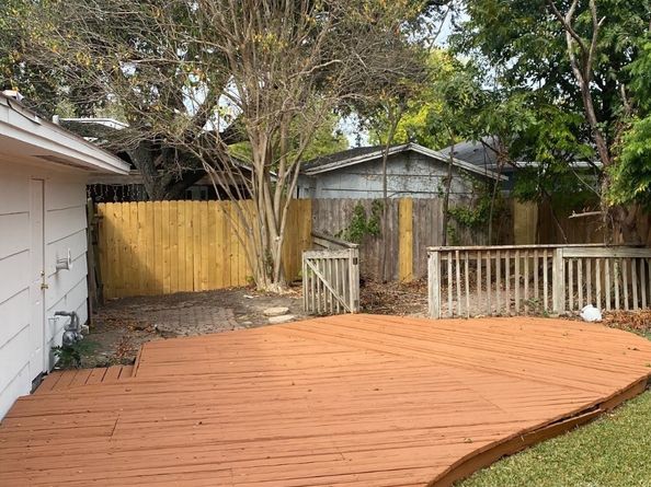 2902 Broadmead Drive, Houston TX 77025