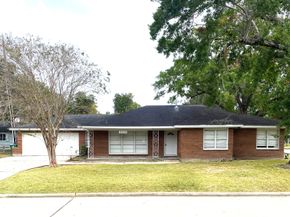 2902 Broadmead Drive, Houston TX 77025