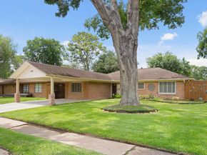 4526 Benning Drive, Houston TX 77035