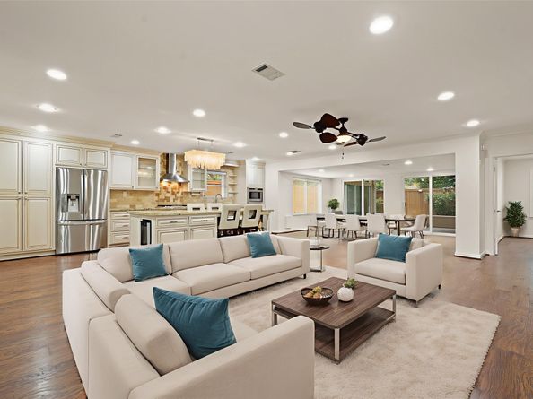 4526 Benning Drive, Houston TX 77035