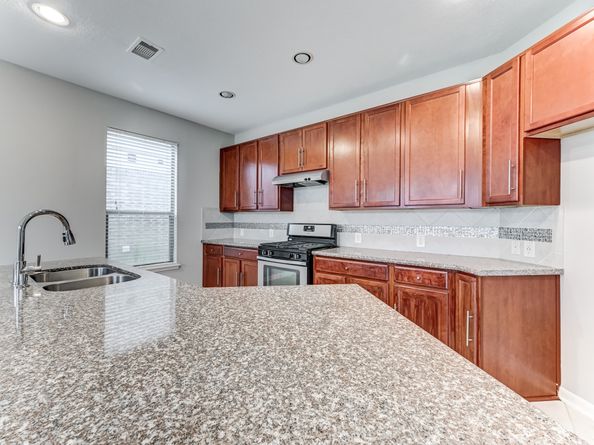 4706 Mint Trail, Houston TX 77066