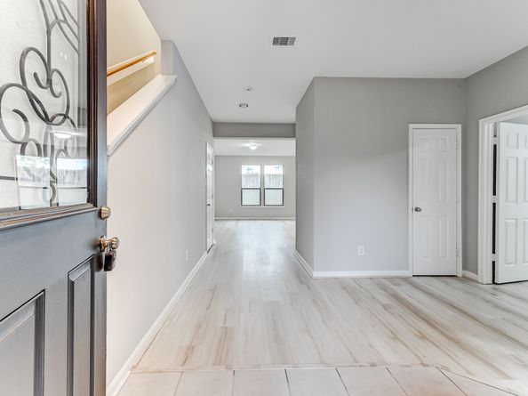 4706 Mint Trail, Houston TX 77066