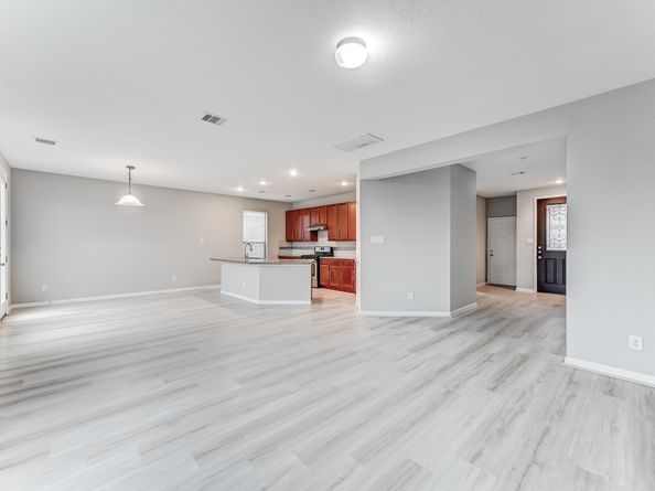 4706 Mint Trail, Houston TX 77066