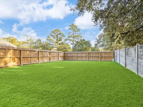 2103 Mountain Lake Drive, Kingwood TX 77345