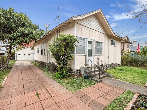 2909 Sherman Street, Houston TX 77003