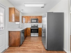 802 Blanchard Hill Lane, Houston TX 77047