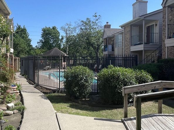 3770 Lovers Wood Lane 1010, Houston TX 77014
