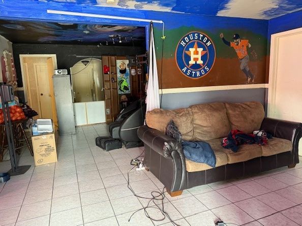 4334 Spring Valley Road, Houston TX 77041