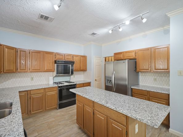 16215 Wemyss Bay Road, Houston TX 77095