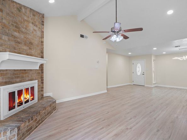 335 Haymarket Lane, Houston TX 77015