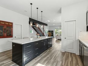 212 Pheasant Street, Houston TX 77018