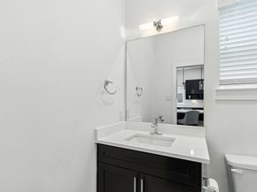 212 Pheasant Street, Houston TX 77018