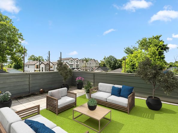 212 Pheasant Street, Houston TX 77018