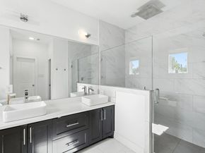 212 Pheasant Street, Houston TX 77018