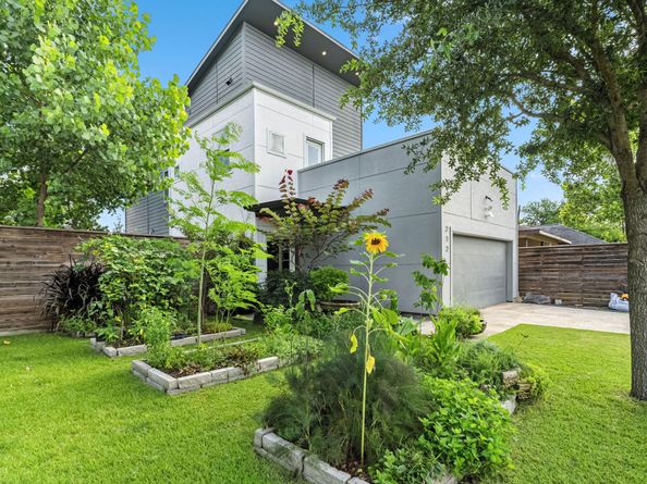 212 Pheasant Street, Houston TX 77018
