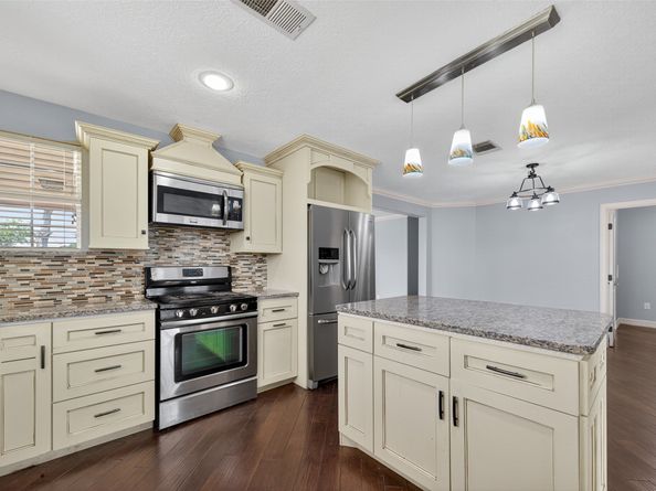 16809 Market Street, Channelview TX 77530