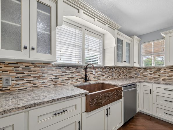 16809 Market Street, Channelview TX 77530