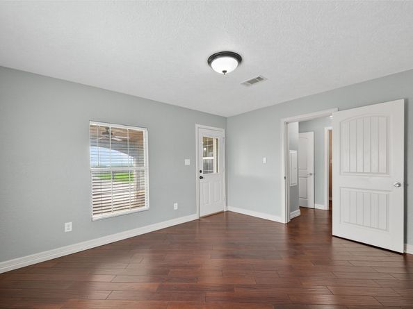 16809 Market Street, Channelview TX 77530