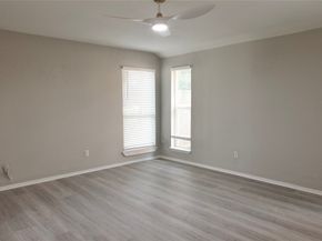 5111 Pinewilde Drive, Houston TX 77066