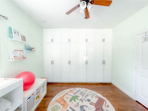 5221 Claremont Street, Houston TX 77023