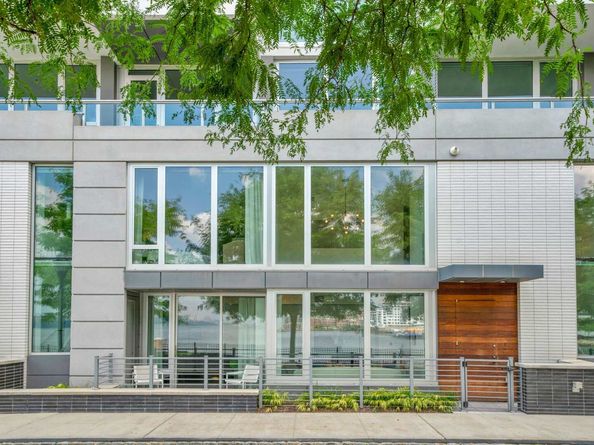 1000 Avenue At Port Imperial TH102, Weehawken NJ 07086