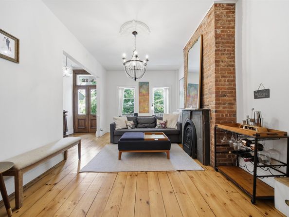 22 Laidlaw Ave, Jersey City NJ 07306