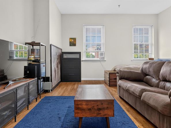 227 Christopher Columbus Dr 212B, Jersey City NJ 07302
