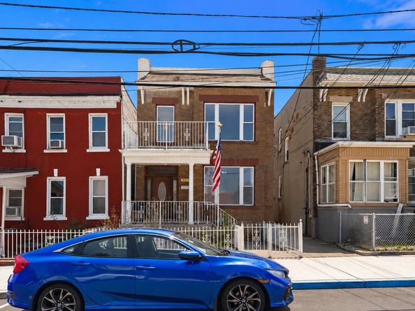 221 54th St 1, West New York NJ 07093