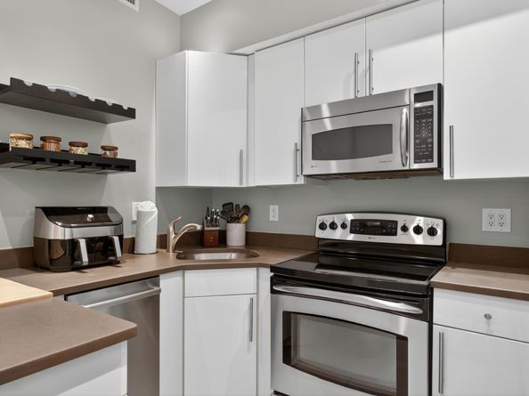 117 Bloomfield St 3A, Hoboken NJ 07030