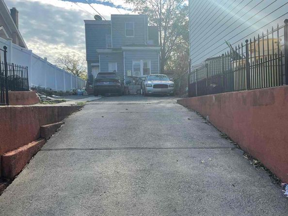 1107 51st St, North Bergen NJ 07047