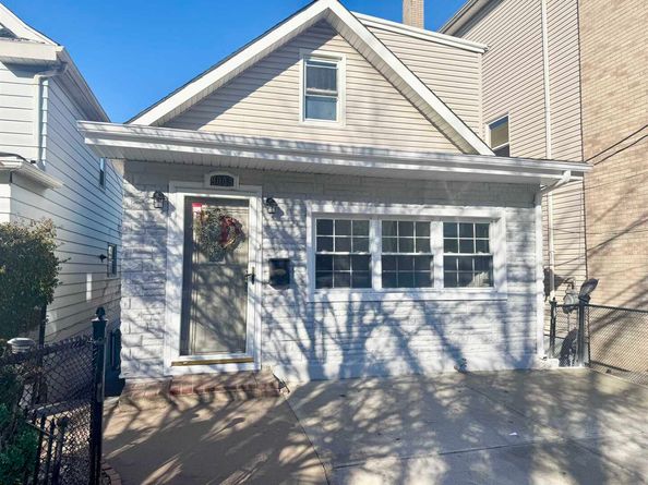 9005 Durham Ave, North Bergen NJ 07047