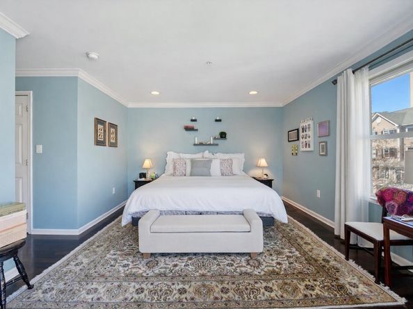428 Newburgh Ct 428, West New York NJ 07093