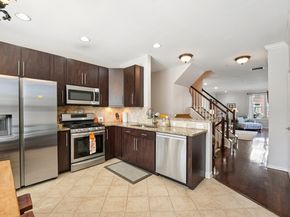 428 Newburgh Ct 428, West New York NJ 07093