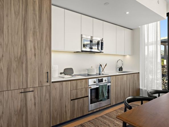 387 8th St 4I, Jersey City NJ 07302