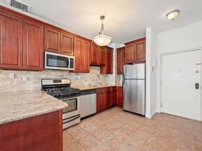 200 Christopher Columbus Dr C10, Jersey City NJ 07302
