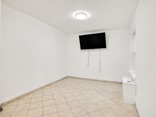 101 73rd St 10, North Bergen NJ 07047