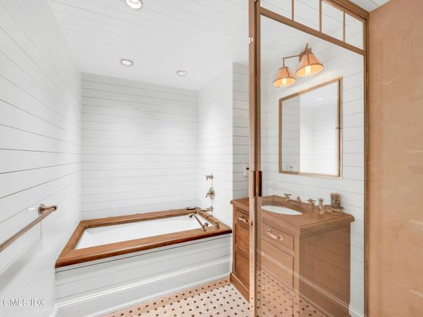 46 Compo Mill, Westport CT 06880