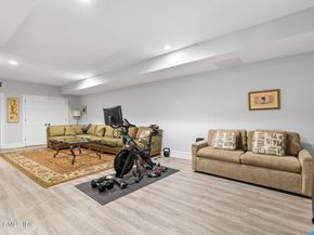 104 W Ritch Avenue 6, Greenwich CT 06830