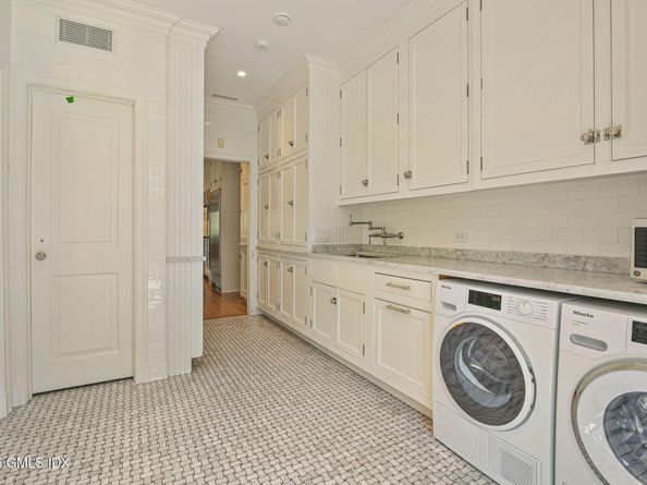 101 Perkins Road, Greenwich CT 06830