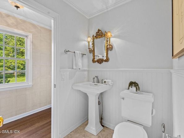 177 Indian Head Road, Riverside CT 06878