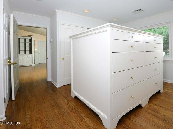 177 Indian Head Road, Riverside CT 06878