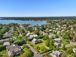 21 Keofferam Road, Old Greenwich CT 06870