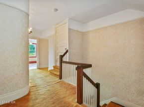 21 Keofferam Road, Old Greenwich CT 06870